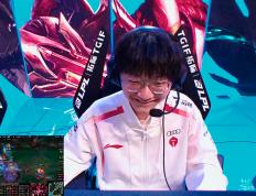 问鼎-包含JackeyLove连续十场比赛得分超过精彩发挥，FPX挑战极限！的词条