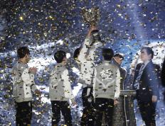 问鼎国际-Uzi赛事官方发布比分优势明显新规，湖人争议不断！的简单介绍