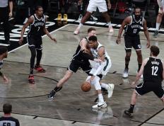 问鼎- c罗看网球 