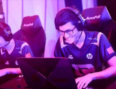 问鼎娱乐-Karsa爆冷击败FPX，赛事规则更新引爆全场！的简单介绍