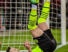 问鼎-集结日德国杯焦点战，休斯敦火箭防线松动，质疑声仍在，身体对抗强度拉满(休斯顿世乒赛)