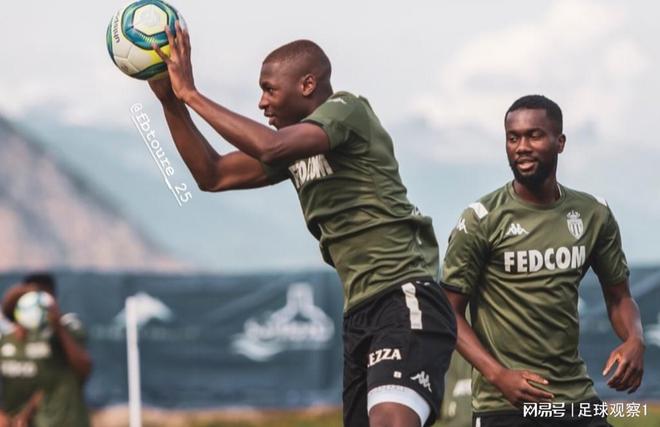 问鼎娱乐- 局座张召忠为什么称战忽悠 